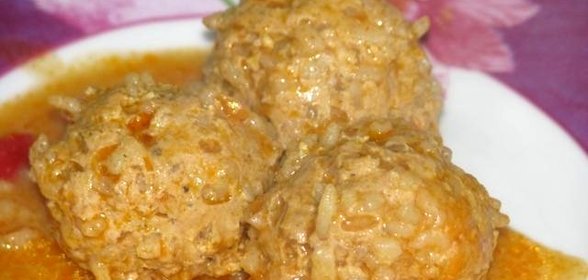 Тефтели с рисом в мультиварке