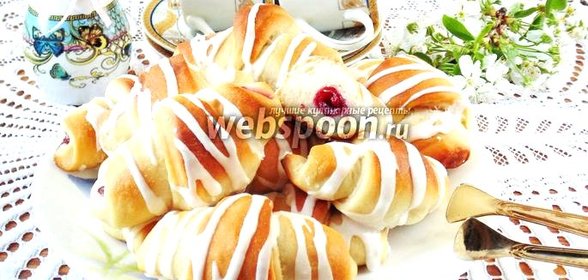 Рогалики с вишней
