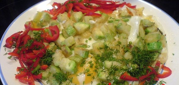 Яичница со свежим зелёным кабачком