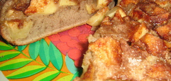 Яблочный пирог с корицей