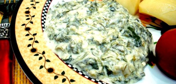 Шпинат в сметанном соусе