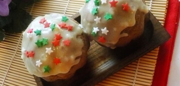 Шоколадные маффины с лимонной глазурью