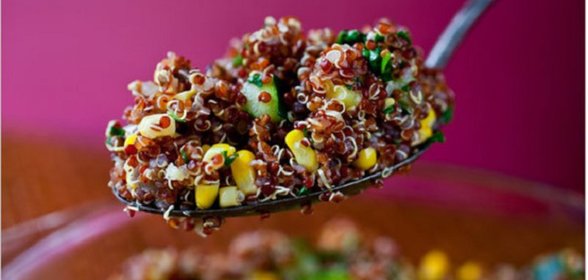 Киноа с кукурузой и цукини