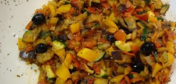 Рататуй (тушеные овощи по-французски)