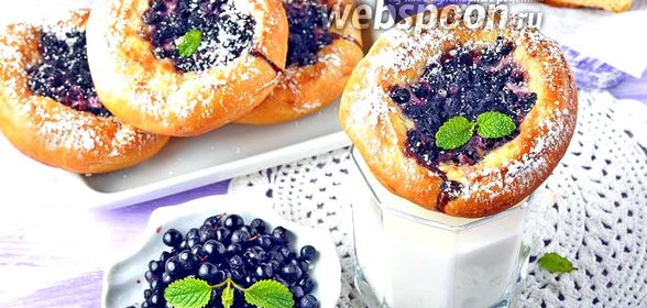 Ватрушки с черникой