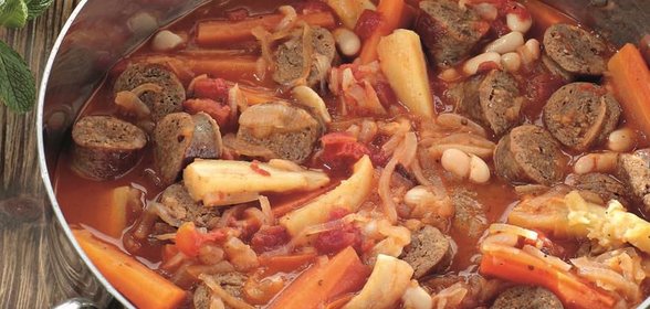 Рагу с бараньими колбасками по-тунисски