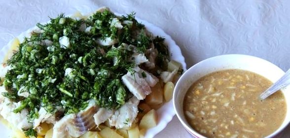 Треска по-польски с соусом