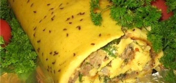 Сырно-мясной рулет с тмином