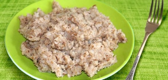 Каша из дроблёной гречки с манкой