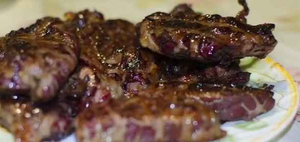 Печень в жировой сетке шашлык на мангале