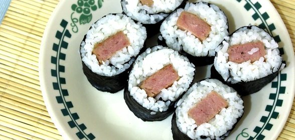 Роллы с колбасой