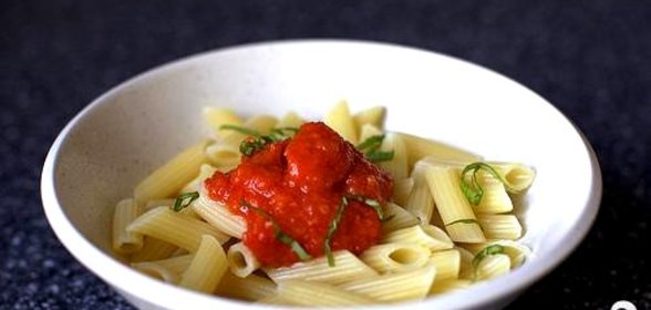 Томатный соус с морковью и сельдереем