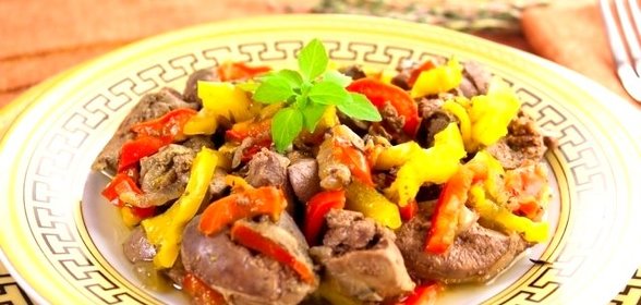 Куриные сердечки с болгарским перцем