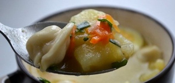 Быстрый супчик с пельменями