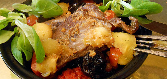 Ребрышки с овощами в мини-тажинах