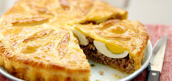 Пирог с фаршем и яйцами