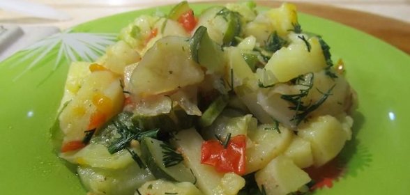 Тушеные кабачки с картошкой