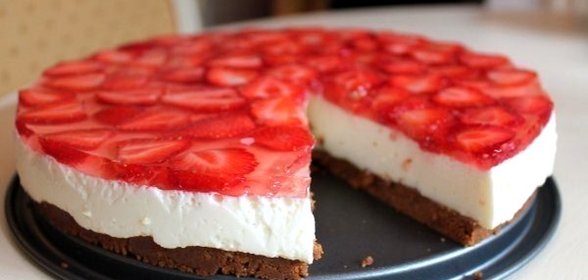 Творожный чизкейк с клубникой