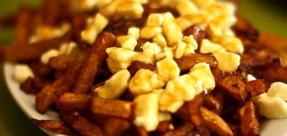 Квебекский пути́н (Poutine)