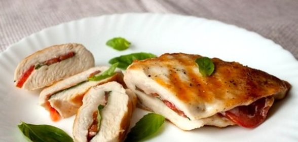 Куриная грудка с помидорами