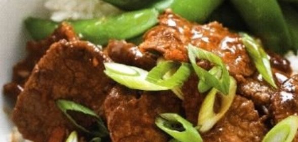 Салат мясной с сыром и яблоками