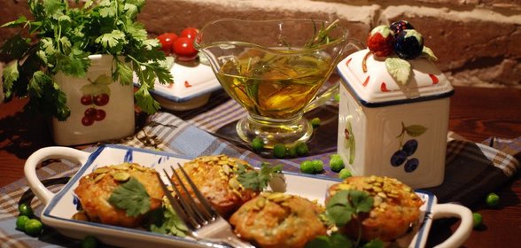 Кексики с беконом и зеленым горошком. Тест драйв с Окраиной