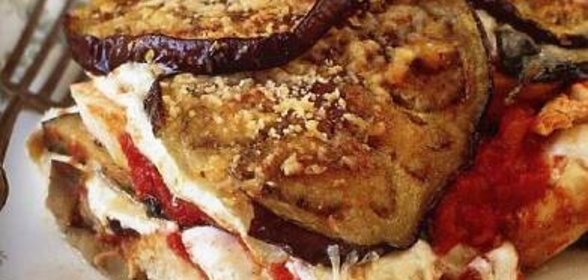 Курица с баклажанами и сыром