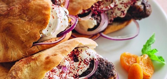 Кебабы из баранины с курагой и орехами
