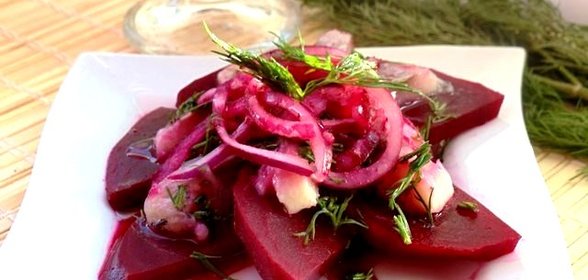 Салат из сырой свёклы