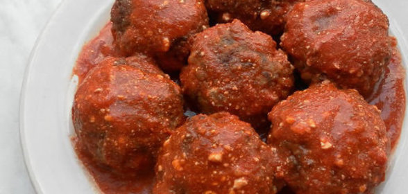 Молоко с вареньем.