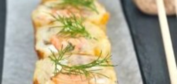 Картофельные роллы с семгой