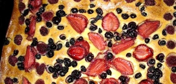 Ягодный пирог на творожном тесте