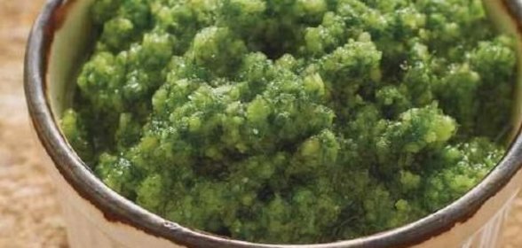 Соус «Песто» с миндалем и петрушкой