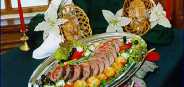 Knight meal. Рыцарское блюдо. Говядина фаршированная сладким перцем и сыром