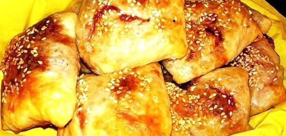 Отбивные в слоеном тесте