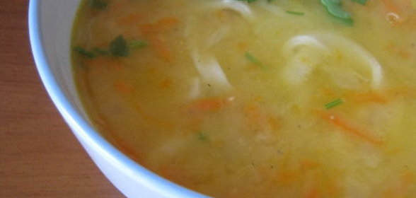 Салат из редиса с яйцами и растительным маслом