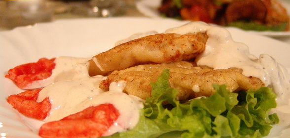 Курица с белым соусом