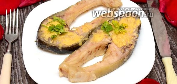 Карп зеркальный с сыром и кунжутом