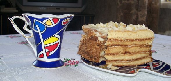 Торт медовый самый вкусный(ну оочень захотелось показать всем)