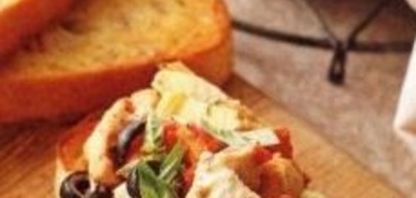 Закусочные бутерброды с куриным филе и овощами