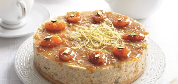 Холодный чизкейк с курагой и фисташками