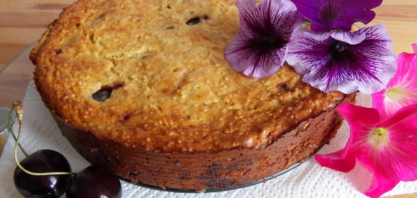 Творожная запеканка с вишней и киноа