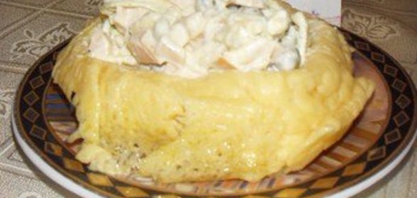 Салат Загадка в сырной корзиночке