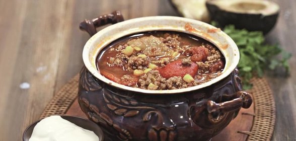 Рагу из индейки с чили и кукурузой