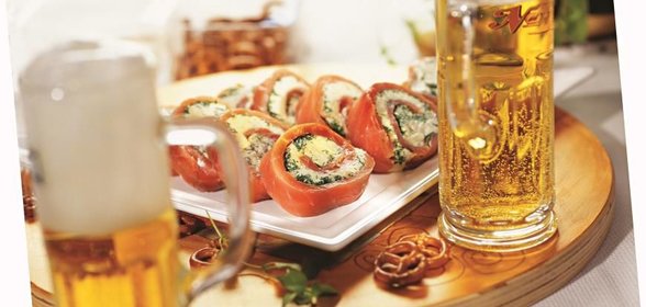 Рулет из семги и сыра