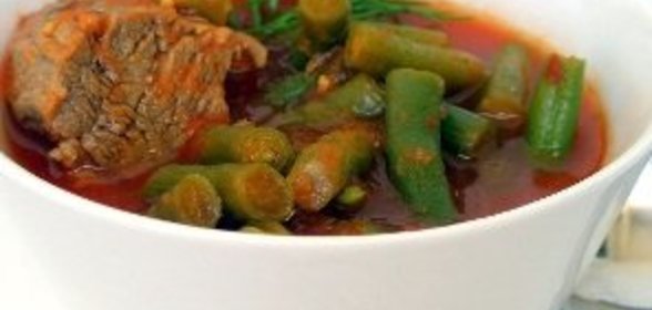 Зелёная фасоль с мясом в томатном соусе по арабски