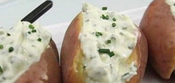 Печеный картофель с сыром