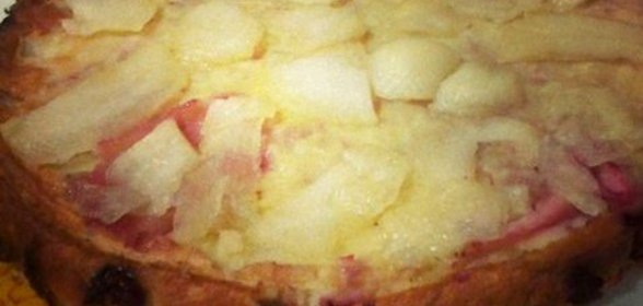 Клафути с вишней и яблоками