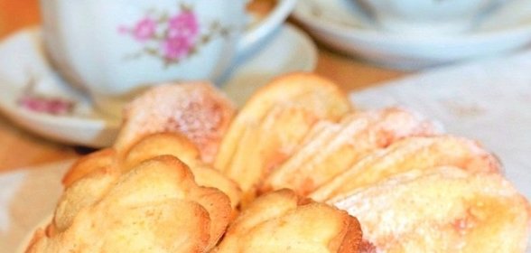 Простой фруктовый салат с творогом