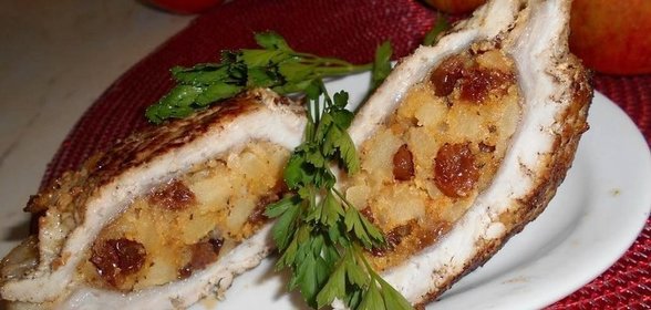 Свиные отбивные с изюмом